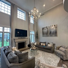 Interior Image #7